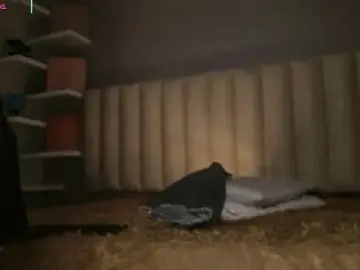 Stripchat Free Live Porn of Megan_mooree_