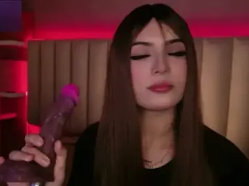 Stripchat Live Sex Cam of Megan_mooree_