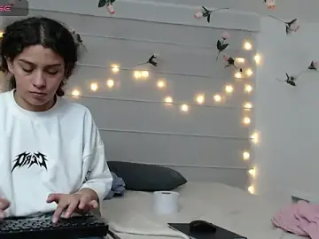 Stripchat Free Porn Cam of Sarabubbie
