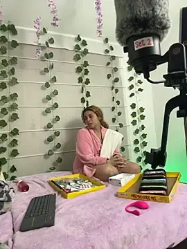 Stripchat Live Sex Cam of Sarabubbie