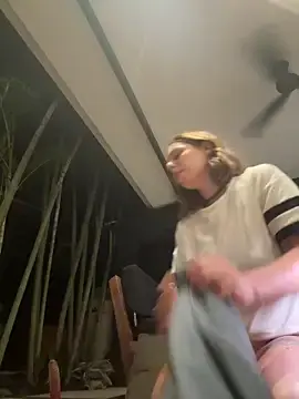 Stripchat Free Live Porn of Mia_Railey