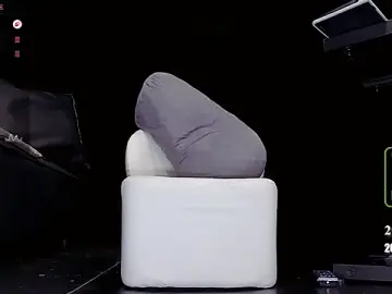 Stripchat Sex Chat of melia_Z