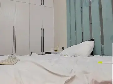 Stripchat Watch Live Sex Cams of VivianMiller_