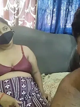 Stripchat Live Sex Cam of IND_COUPLE1