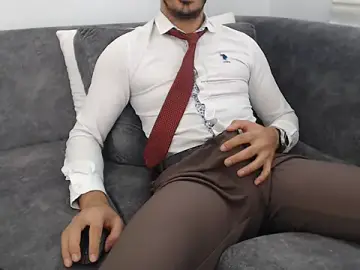 Stripchat Live Sex Cam of Naughtb0y