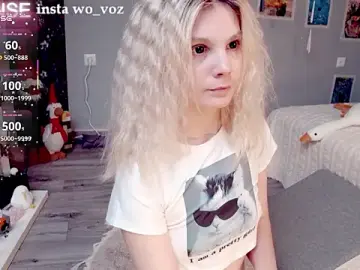 Stripchat Free Live Porn of Careful_i_bite