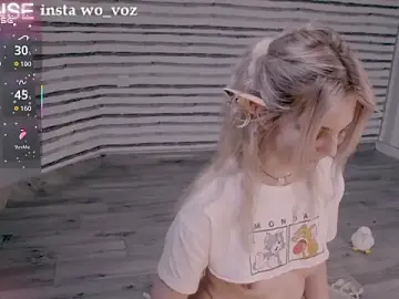 Stripchat Sex Cam of Careful_i_bite