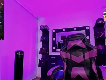 Stripchat Sex Cam of miss_kitty