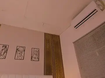 Stripchat Free Porn Cam of zoe_sky_