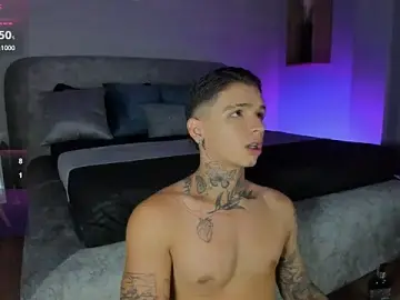 Stripchat Adult Webcams of Ian_Castillo_