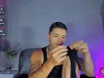 Stripchat Live Sex of Ian_Castillo_