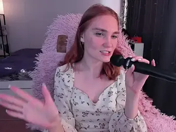 Stripchat Sex Cam of ReddHotPipper