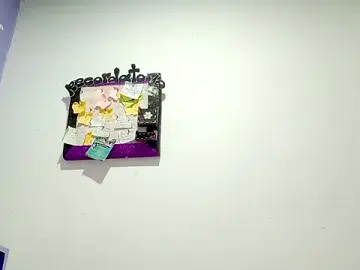 Stripchat Live Sex of PetiteIvoryQueen19