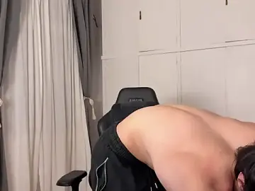 Stripchat Live Sex Cam of SasukeUhchiaa