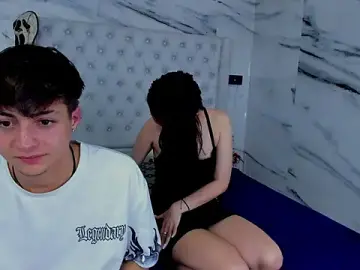 Stripchat Sex Cam of Ari_and_Storm