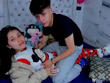 Stripchat Free Porn Cam of Ari_and_Storm