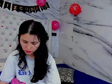 Stripchat Sex Cam of Ari_and_Storm