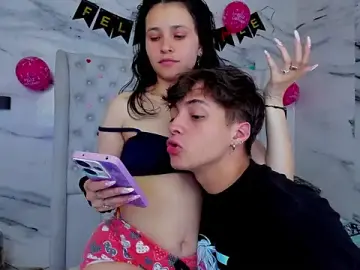 Stripchat Adult Webcams of Ari_and_Storm