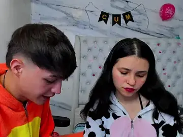 Stripchat Live Sex Cam of Ari_and_Storm