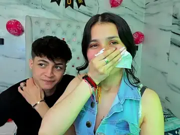 Stripchat Live Sex Cam of Ari_and_Storm