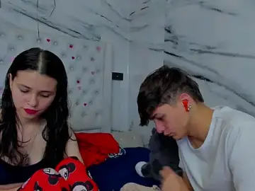 Stripchat Live Sex Cam of Ari_and_Storm