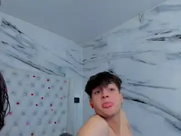 Stripchat Sex Cam of Ari_and_Storm