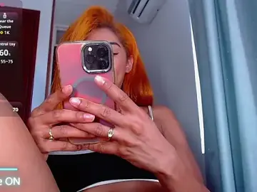 Stripchat Free Porn Cam of TastyTrap_18