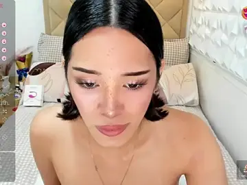 Stripchat Watch Live Sex Cams of TsHeartXxx