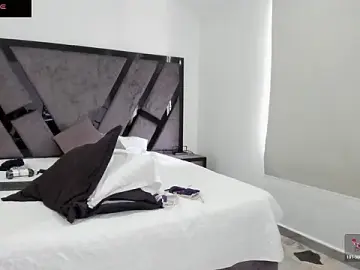 Stripchat Adult Video Chat of AnnieAndStefan