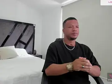 Stripchat Best live sex cam show of AnnieAndStefan