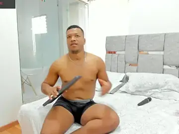 Stripchat Watch Live Sex Cams of AnnieAndStefan