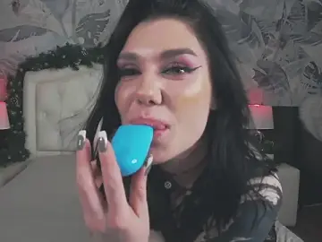 Stripchat Sex Cam of MaeveMoon