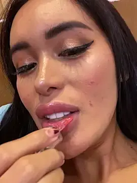 Stripchat Live Sex Cam of Seductive_3scort