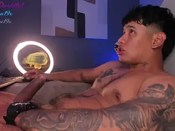 Stripchat Free Live Porn of nau_fonseca1